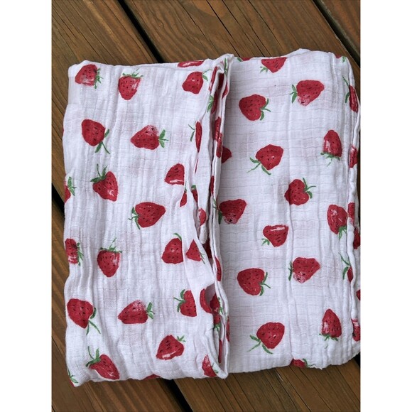 Modern Baby Pink Strawberry Blanket Muslin Swaddle Soft Security Lovey New - Picture 2 of 4